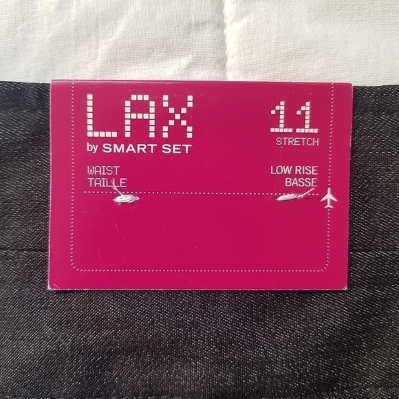 Smart Set Low Rise Bermuda Shorts - Picture 8 of 12